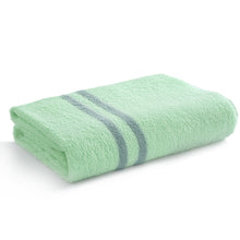 Load image into Gallery viewer, BISTOW 100% Cotton Green Smart Bath Towel 27.6x55.1 inches, Super Soft and Absorbent - Perfect for Hotels, Travel, Bathrooms, Spa, and Gym - Biostow
